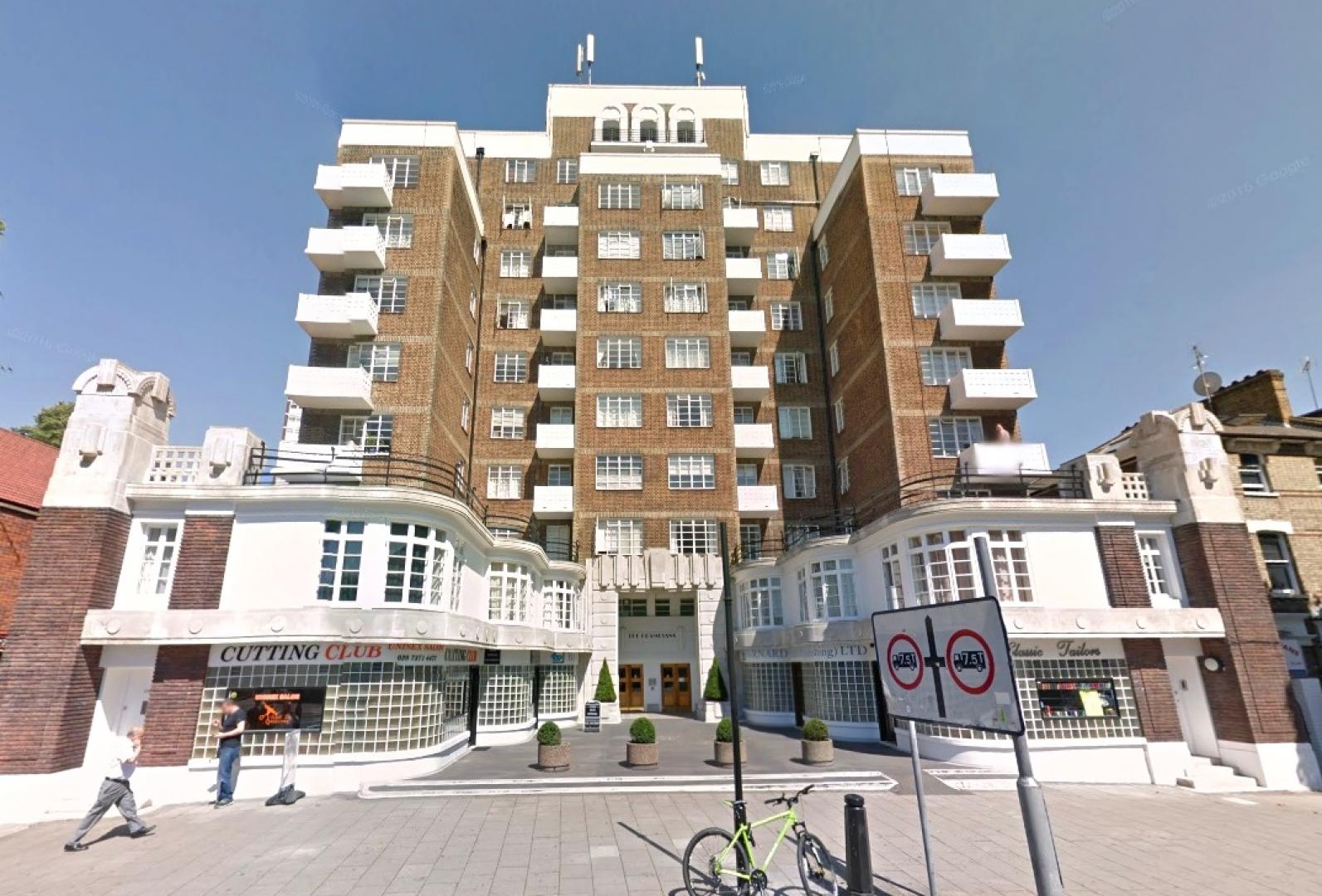 			NEW INSTRUCTION (Private Balcony), Studio Apartment, 1 bath, 1 reception Apartment			 The Grampians, Shepherds Bush Road, SHEPHERDS BUSH